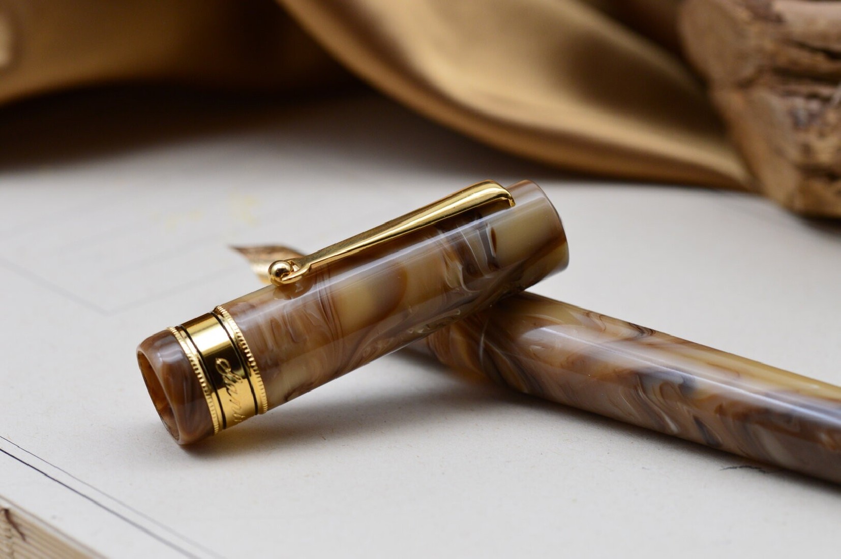 Santini Italia Libra Africa GT 18k Superflex nib piston filler pen with ebonite feeder