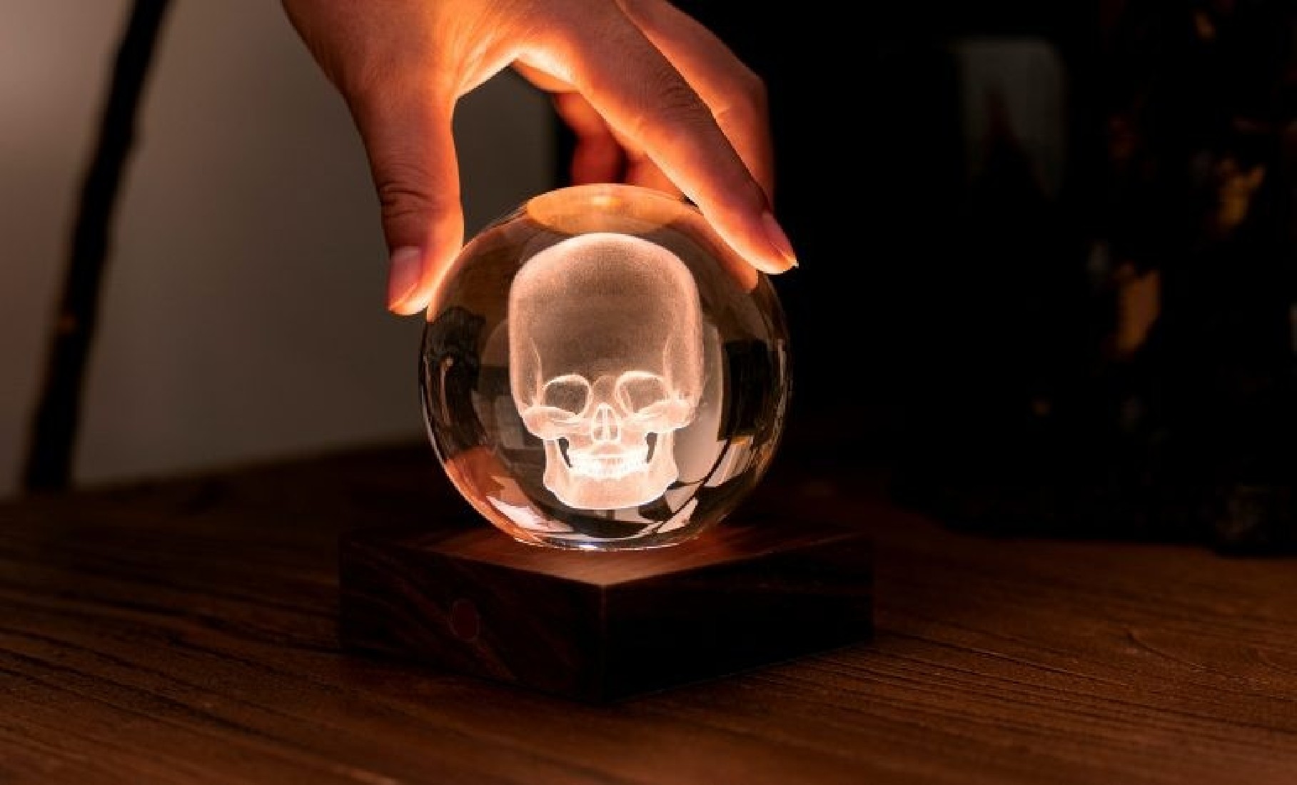 Gingko Amber Crystal Light 3D Skull G025SK