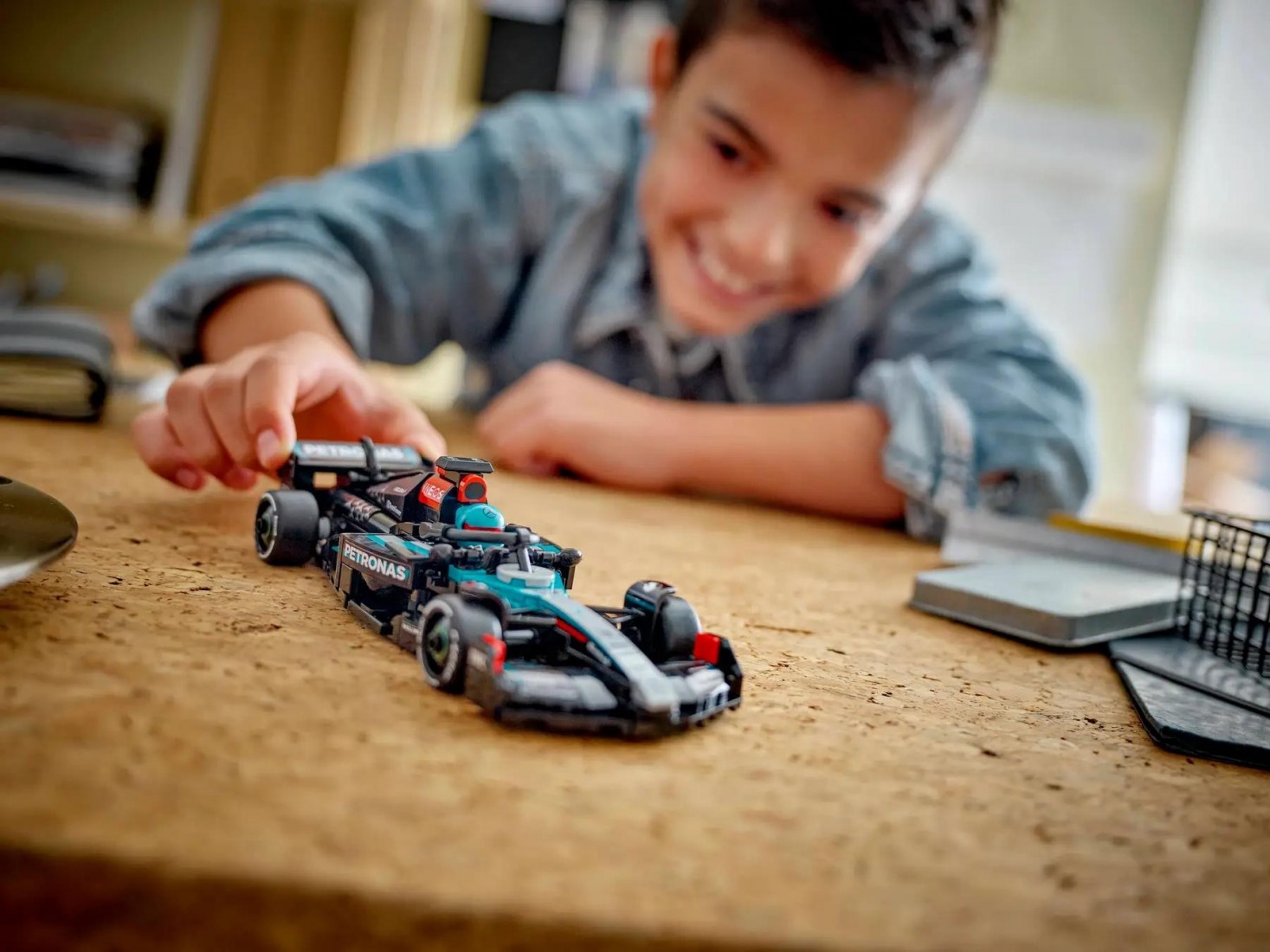Mercedes-AMG F1® W15 Race Car 77244 Lego Speed Champions