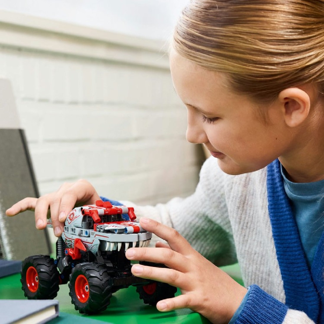 Monster Jam™ Thunderroarus™ Pull-Back 42200 Lego Technic