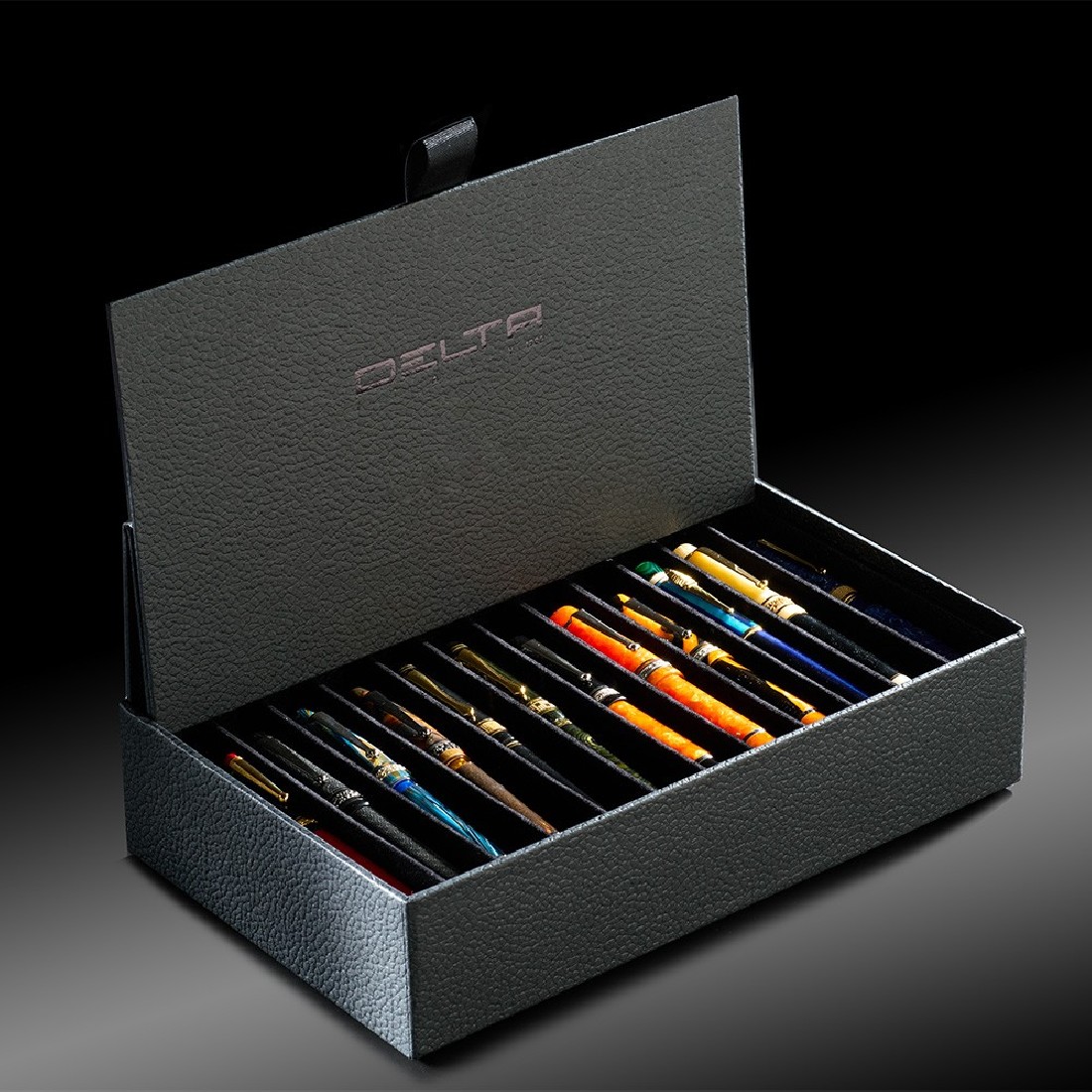 Delta Pen Case for 12 Pens Black