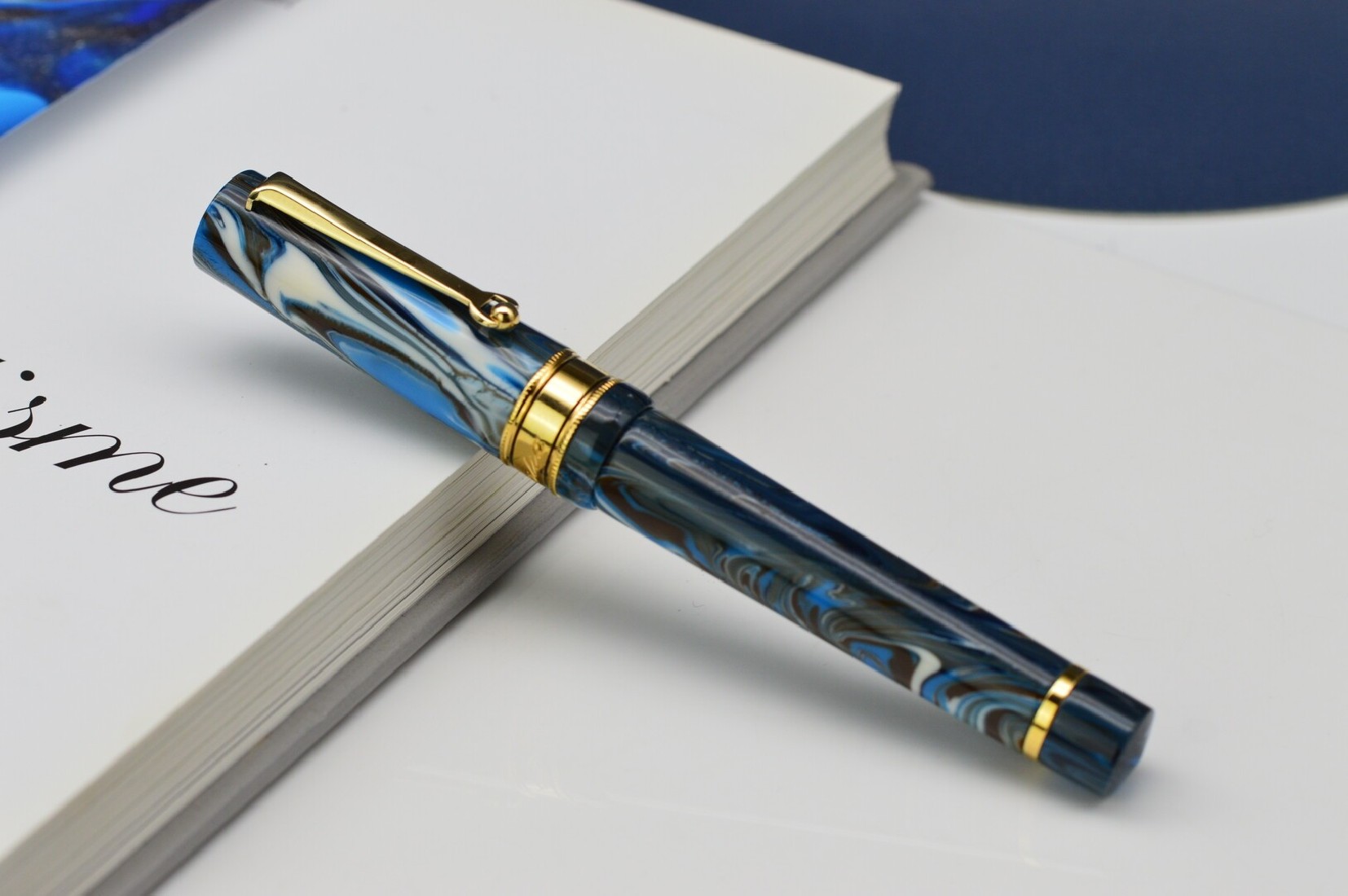 Santini Italia Libra Vertigo GP  piston filler pen with ebonite feeder Stub Nib 18K