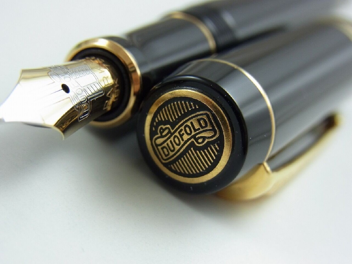 Parker Duofold black GT