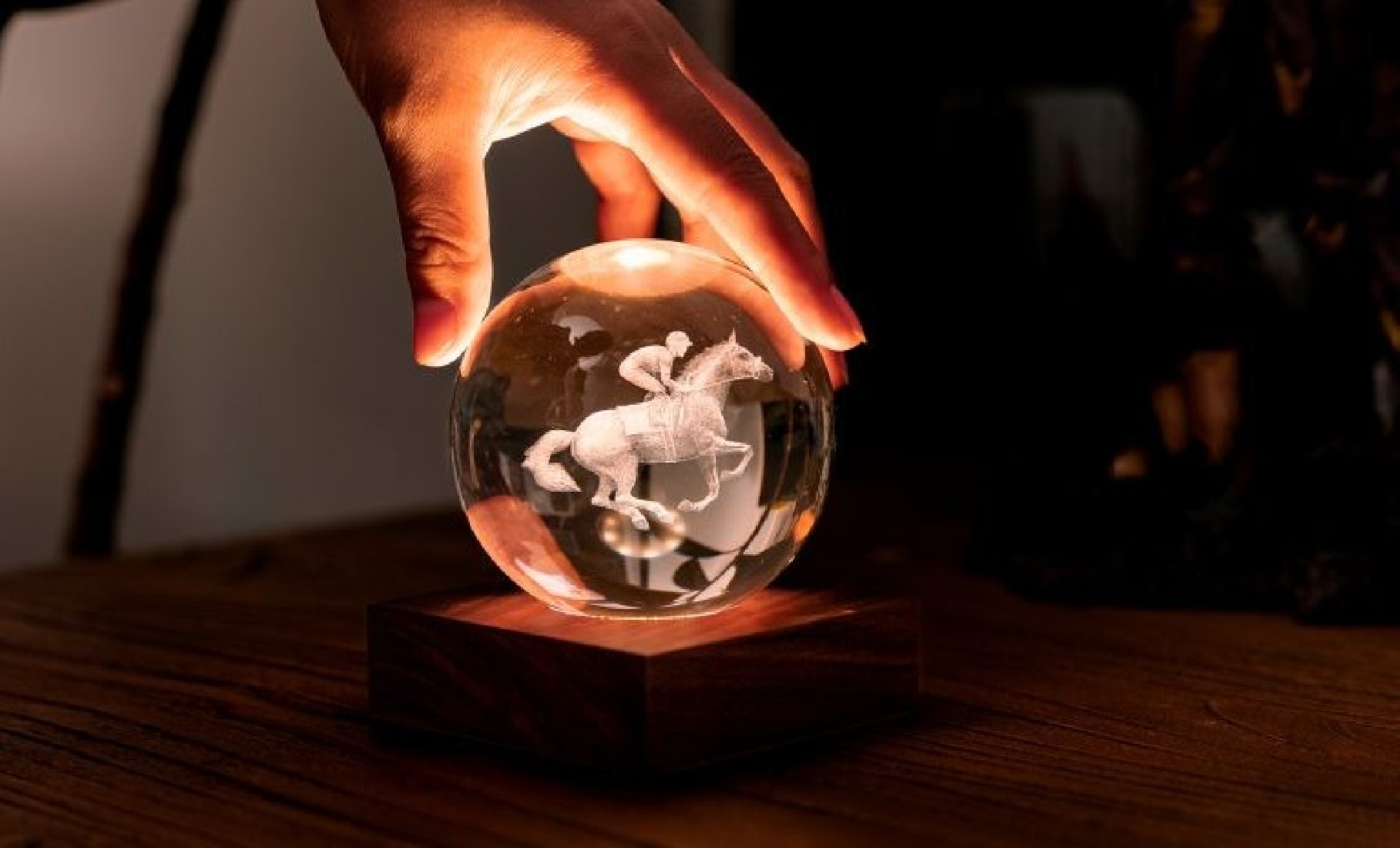 Gingko Amber Crystal Light 3D Laser Horse Racing G025HR