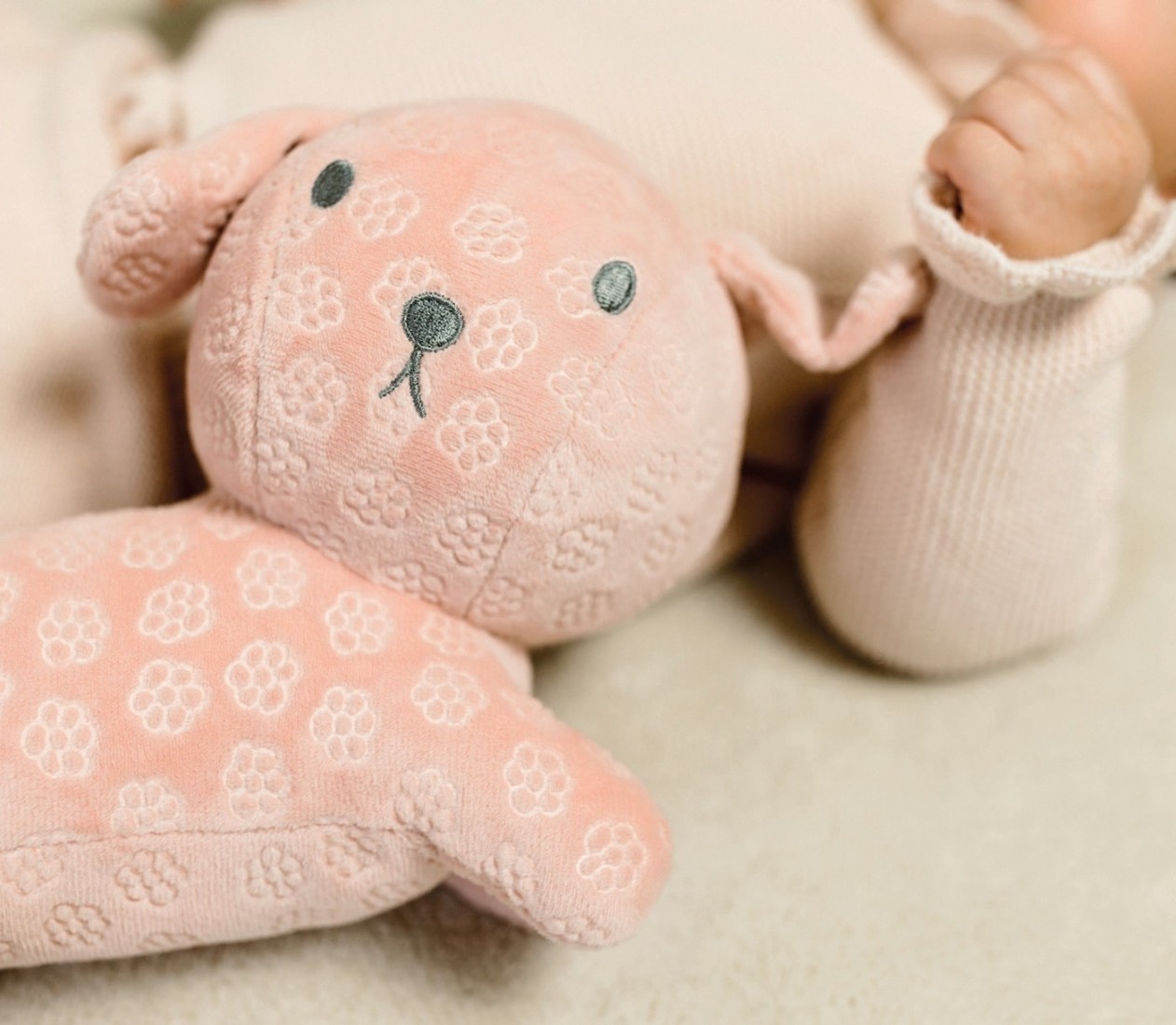 Λούτρινο Σκυλάκι Από Βελουτέ Ύφασμα 25cm Ροζ 3897 Miffy Flowers