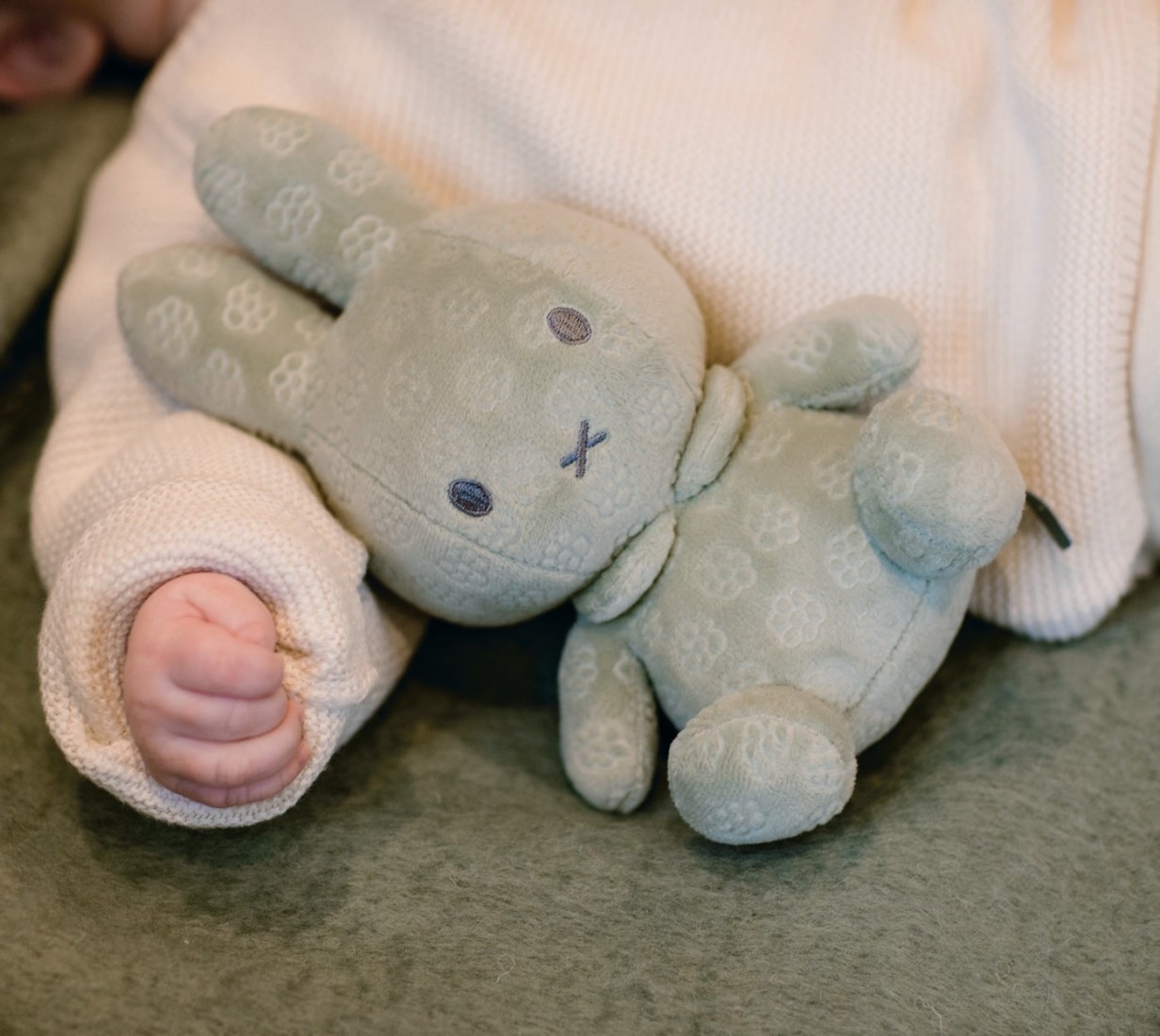 Λούτρινο Aπό Bελουτέ Ύφασμα 20cm Πράσινο 3886 Miffy Flowers