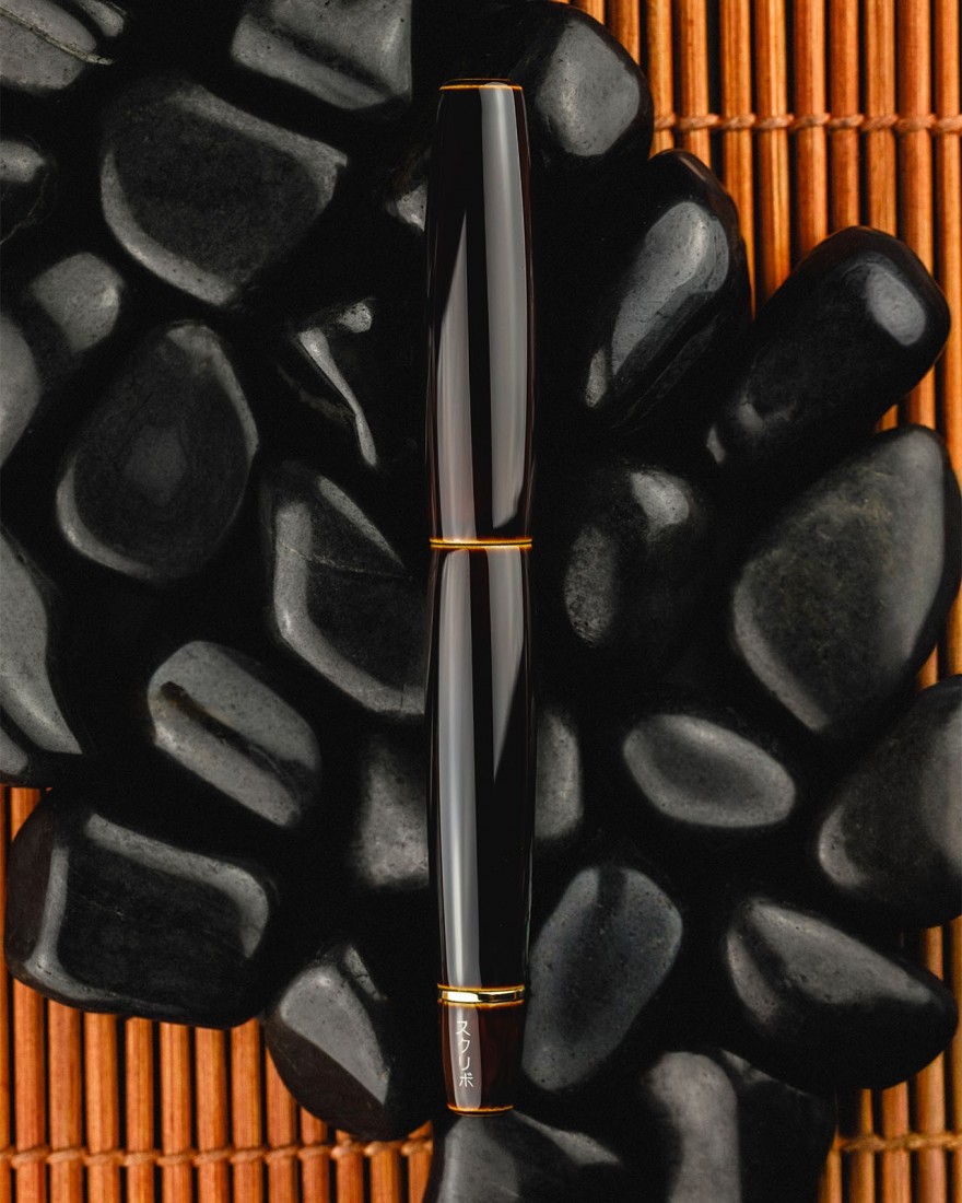 Scribo La Dotta Urushi Yamanaka Onsen Fountain Pen   LE