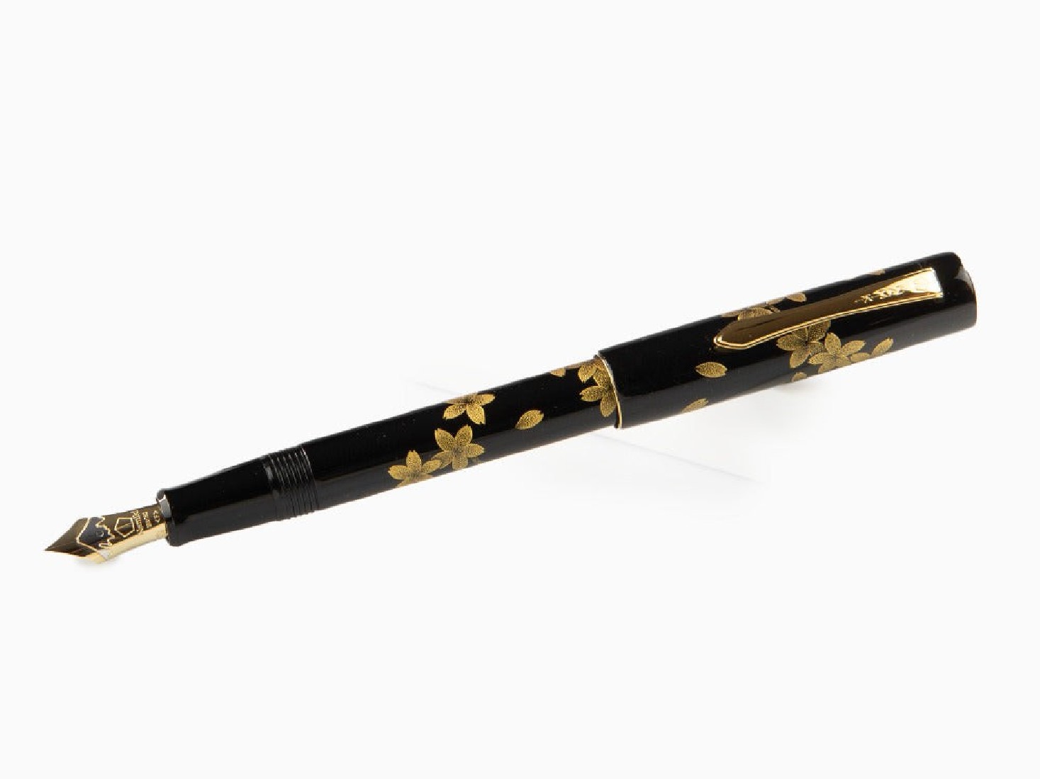 Pilot Namiki Chinkin Cherry Blossoms Sakura Fountain Pen, FNVC-10M-SKU
