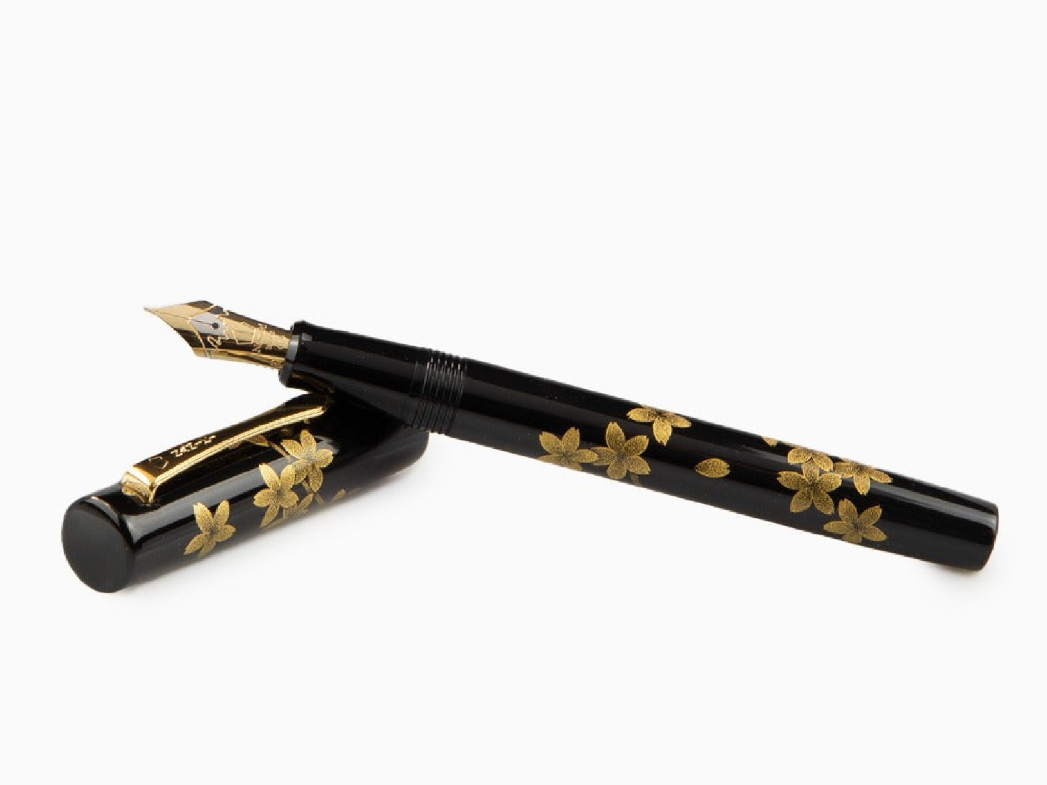 Pilot Namiki Chinkin Cherry Blossoms Sakura Fountain Pen, FNVC-10M-SKU