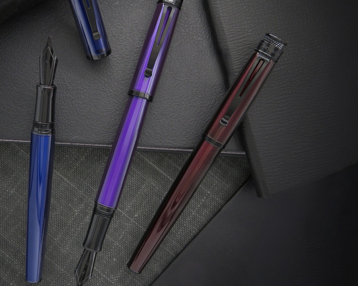 Retro 51 Tornado Stealth - Black Cherry Fountain Pen VRF-S2416