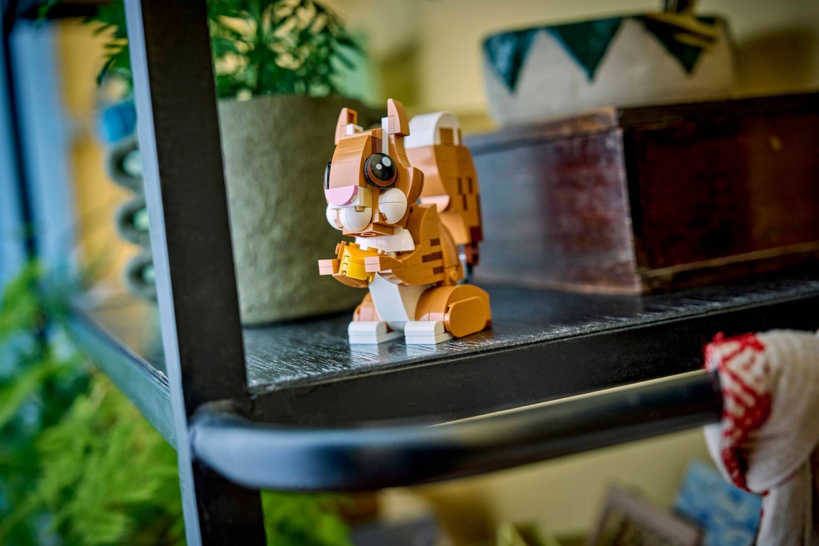 Cute Animals: Playful Puppy Dog 31382 Lego Creator