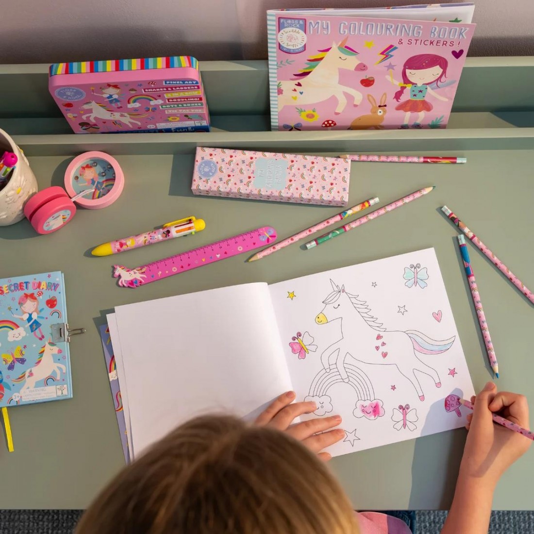 Floss & Rock Το Βιβλίο Ζωγραφικής μου Rainbow Fairy 52P6258