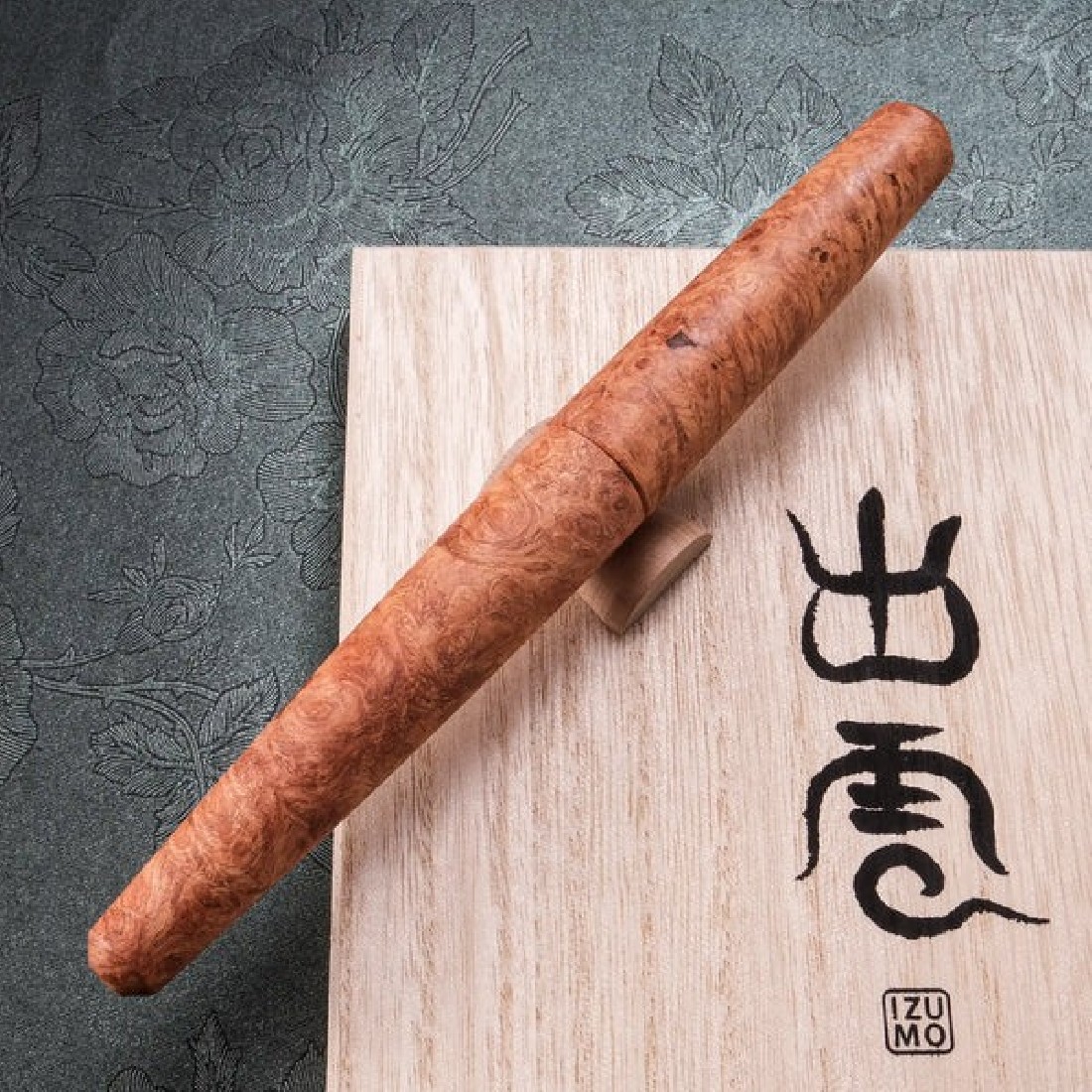 Platinum Izumo Precius wood Karin-Kobu (Amboyna burl) fountain pen, limited edition to 50 pcs, PIZ-150000PW