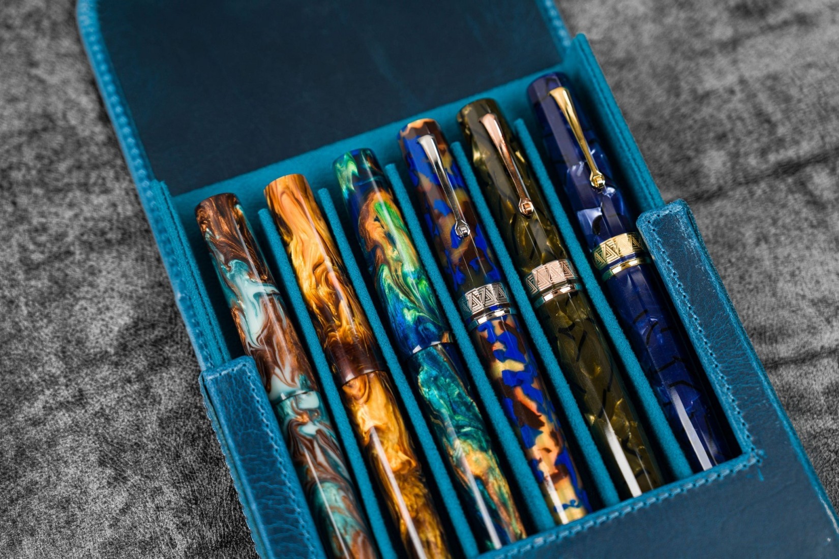 Galen Leather Magnum Opus 6 Slots Hard Pen Case with Removable Pen Tray - Ocean Blue