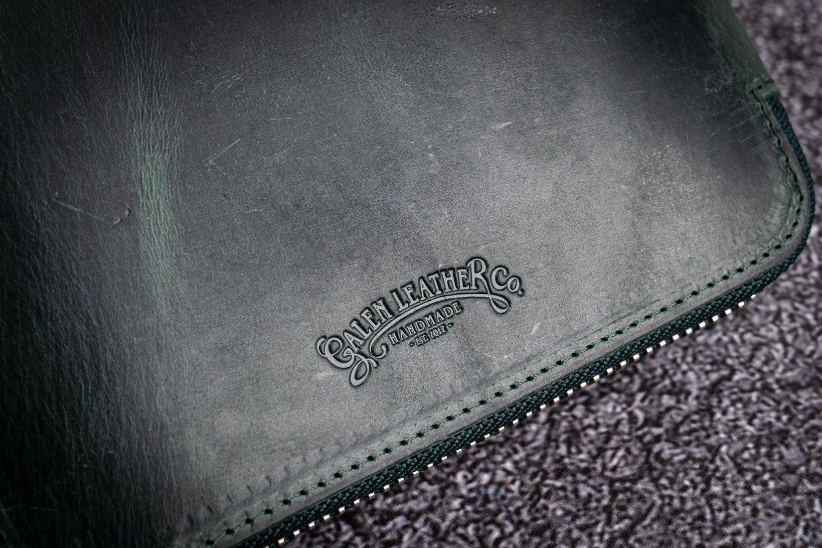Galen Leather Zippered 20 Slots Pen Case - Crazy Horse Forest Green