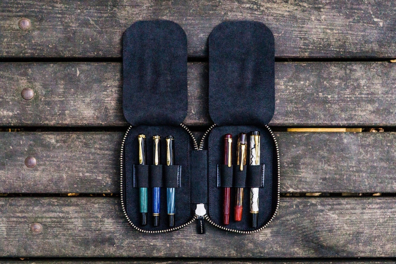 Galen Leather Zippered 6 Slots Pen Case - Black