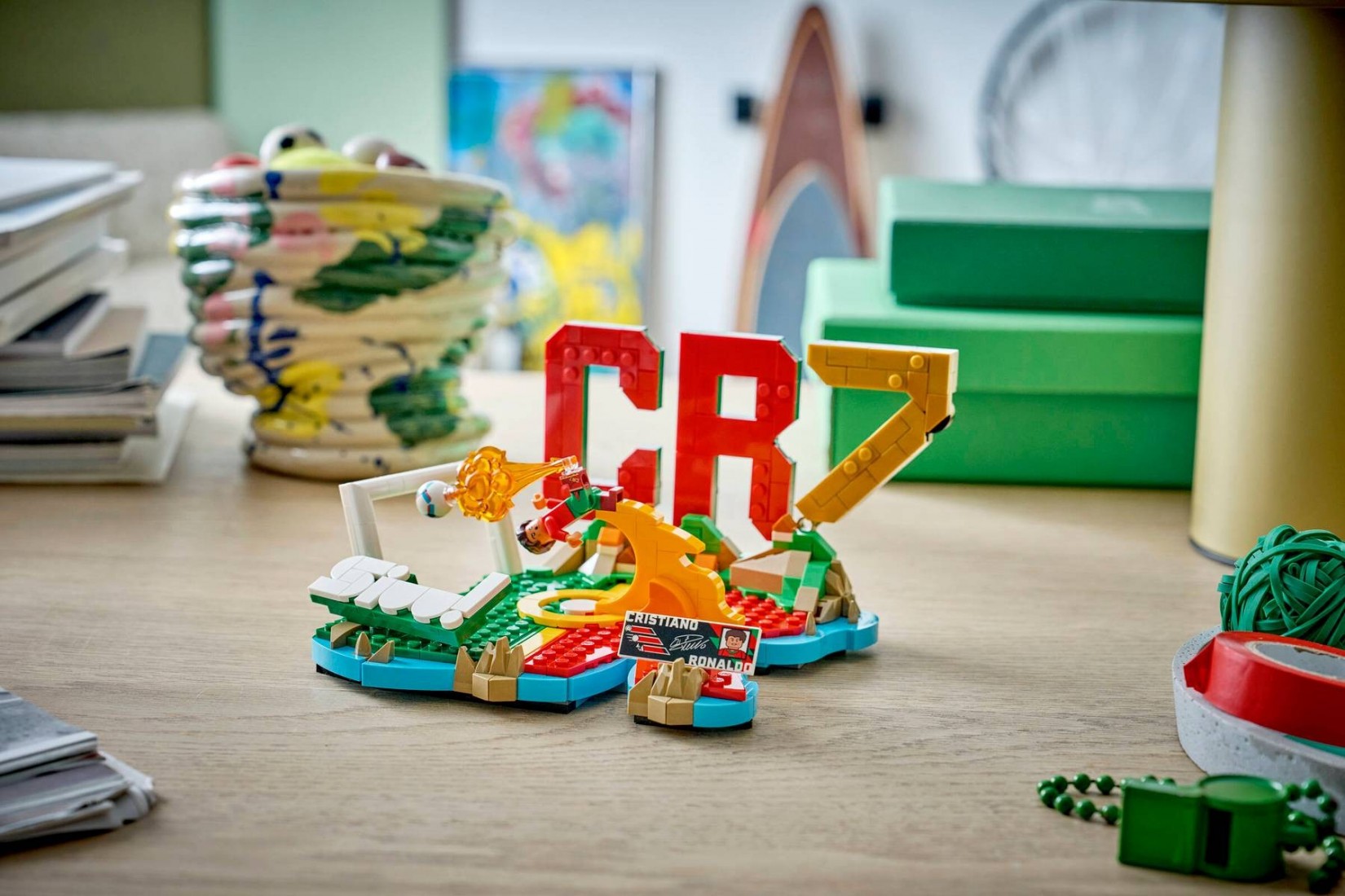 Cristiano Ronaldo – Football Highlights 43012 Lego Editions