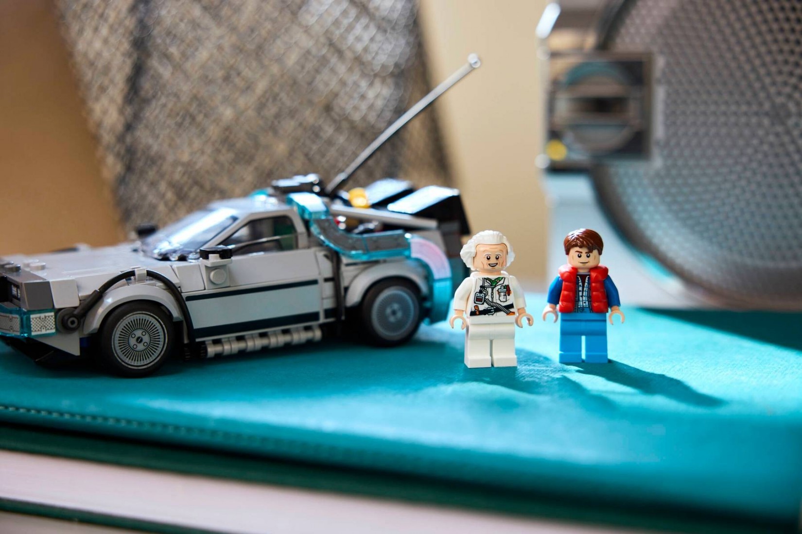 Time Machine from Back to the Future 77256 Lego Speed Champions