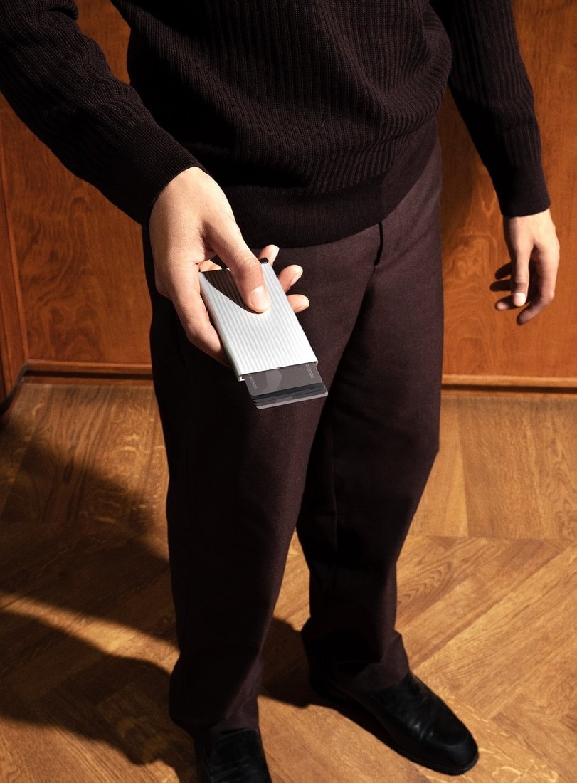 SECRID CARDPROTECTOR PREMIUMPlus  FLUTED SILVER