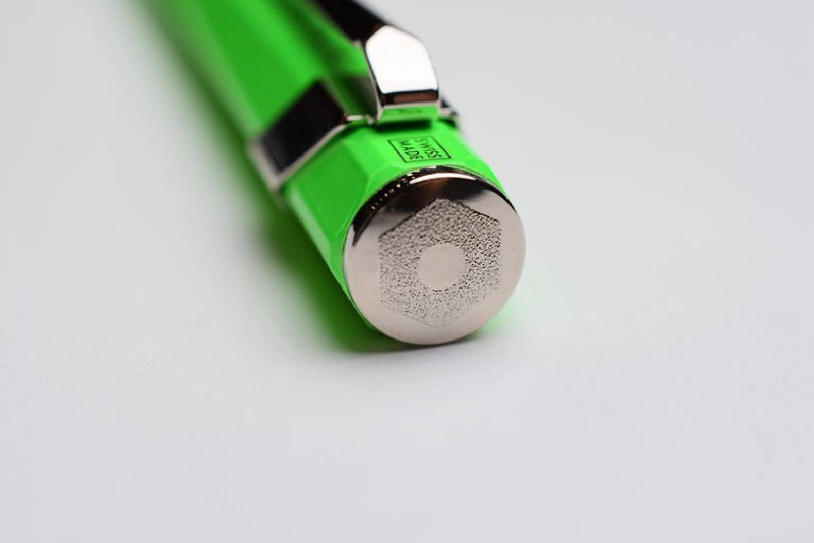 Caran dache 849  fluo green  Fountain pen