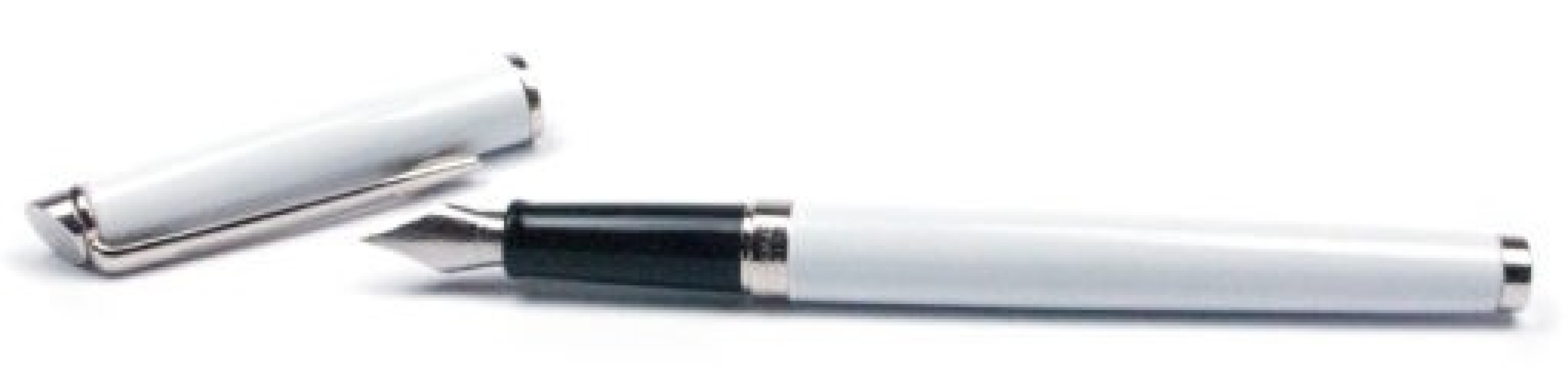 Waterman Hemisphere Lacque White CT Fountain Pen