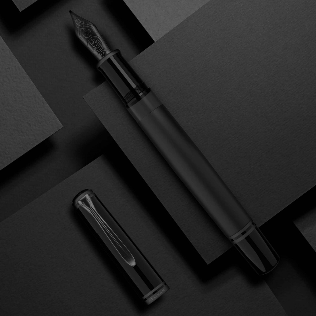 Pelikan Souveran M809 Matt Black Fountain Pen