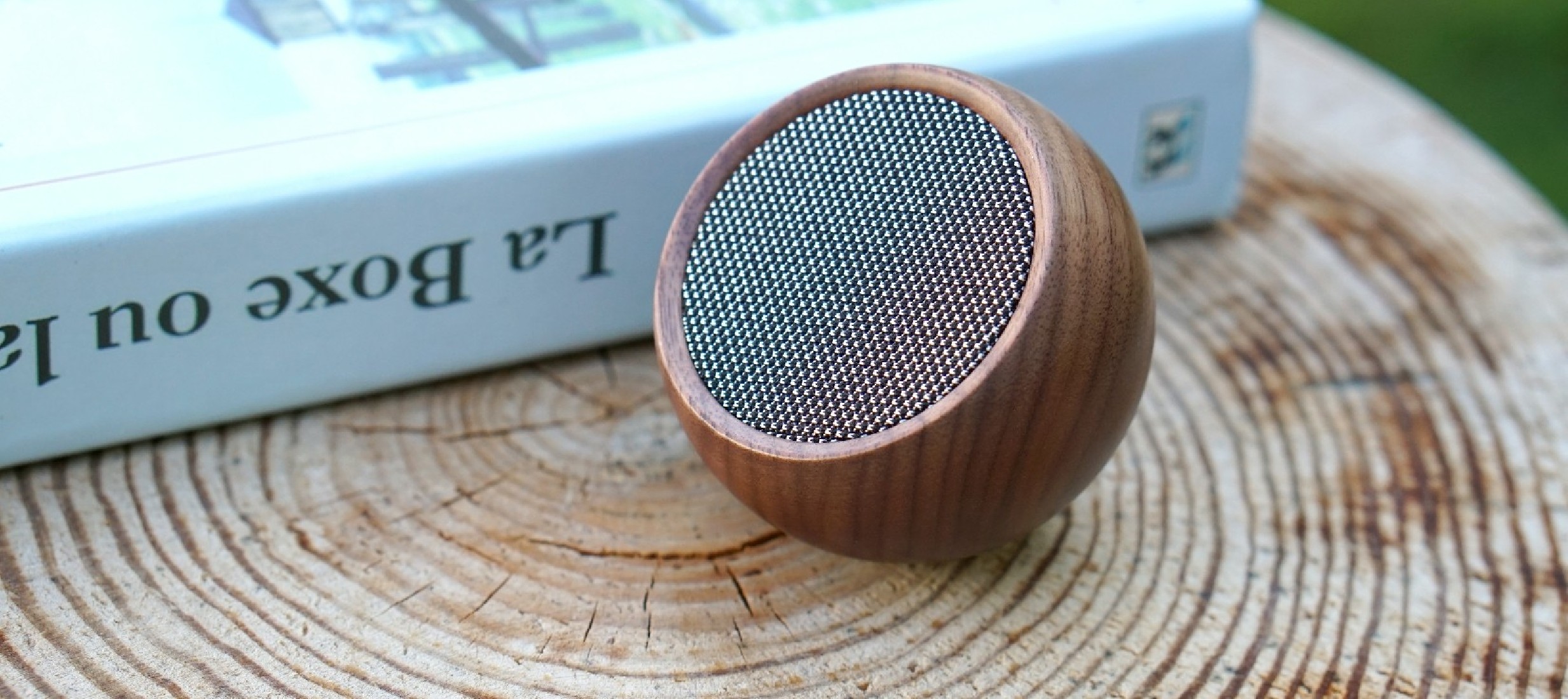 Gingko The Tumbler Selfie Speaker - Natural Wood G004WT