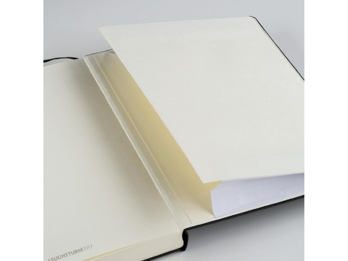 Leuchtturm 1917 Notebook A4 plus Black Ruled, Hard Cover