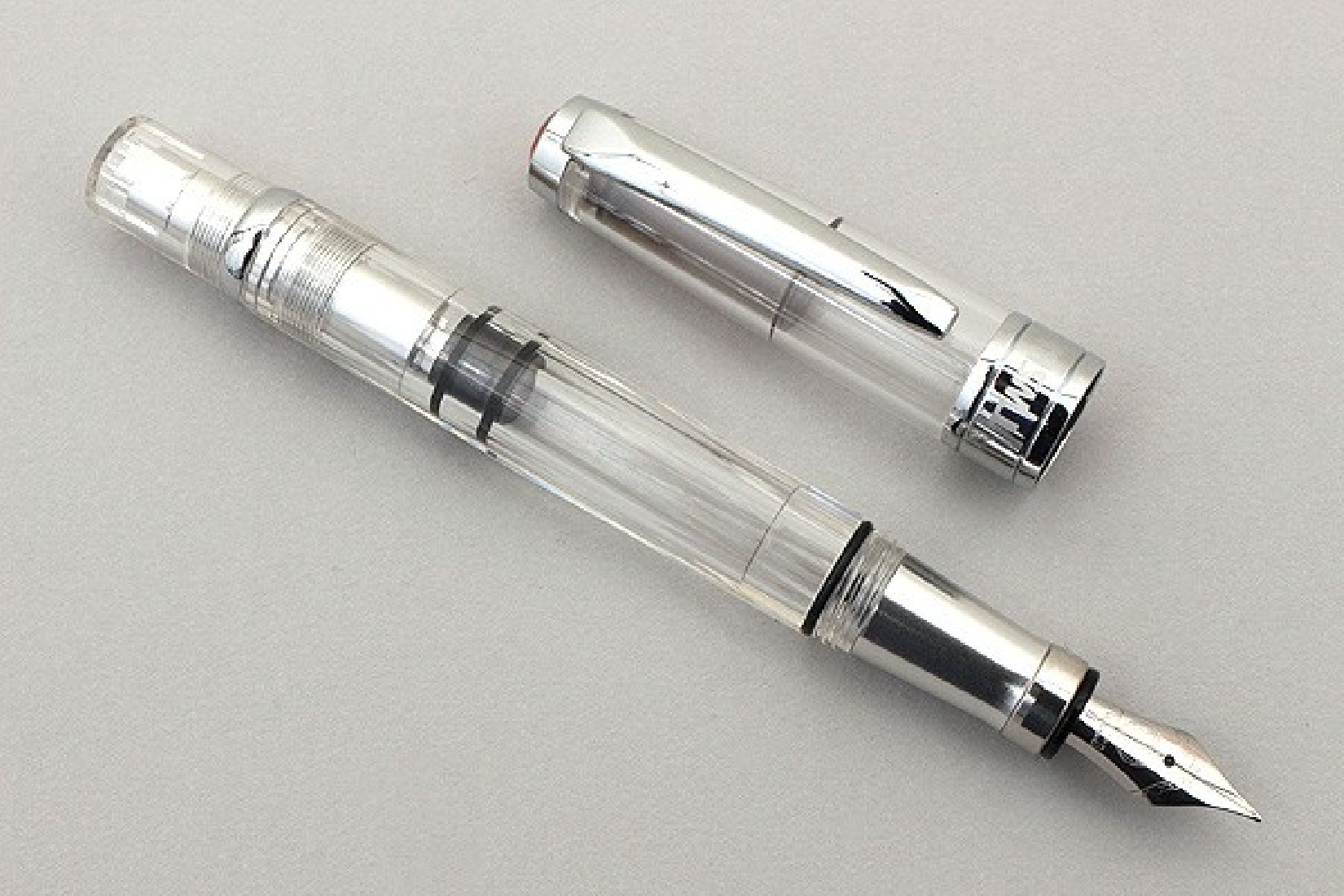 TWSBI Diamond 580AL  Clear Fountain Pen