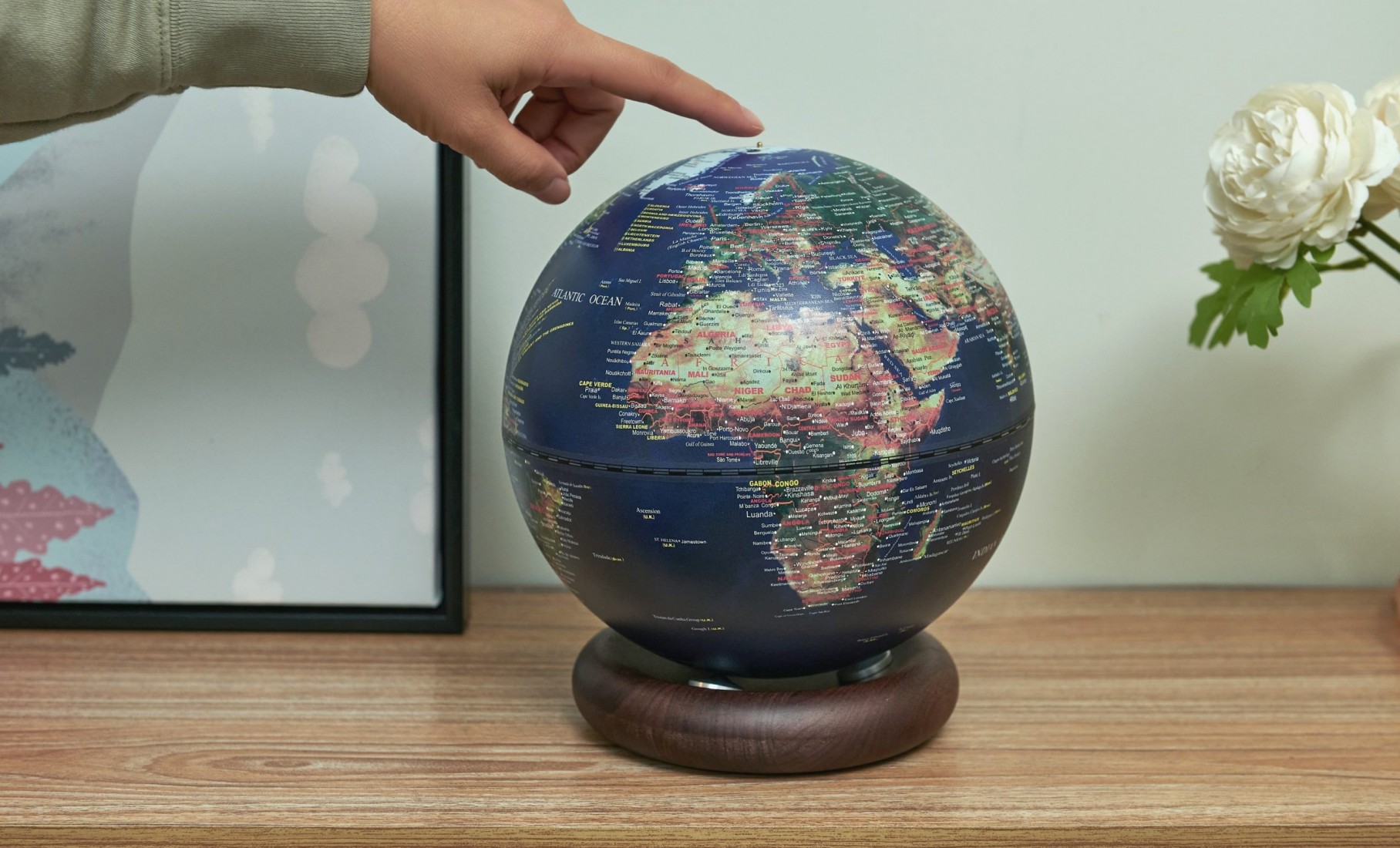 Gingko Atlasglobe Lamp Deep Oceanblue G038L-WT