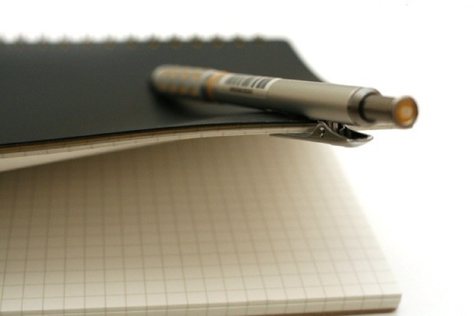 Pentel Graphgear 1000 Yellow 0.9mm mechanical pencil PG1019Q