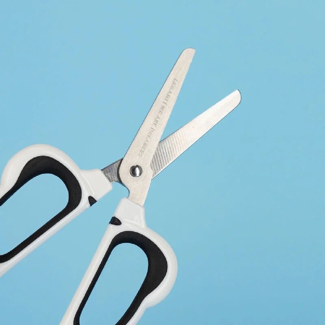 Legami Childrens Scissors Hug Me