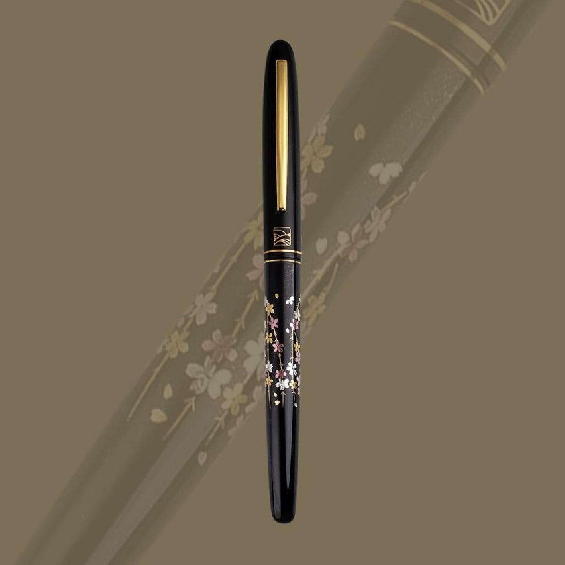 Kuretake Kindai Maki-e - Shidare Zakura WP-184-115 fountain pen