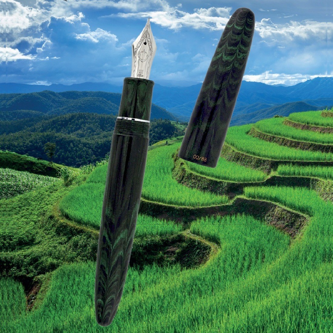 Sailor King of Pen 1911 Ripple Ebonite Aoine Limited Edition 21K Fountain Pen
