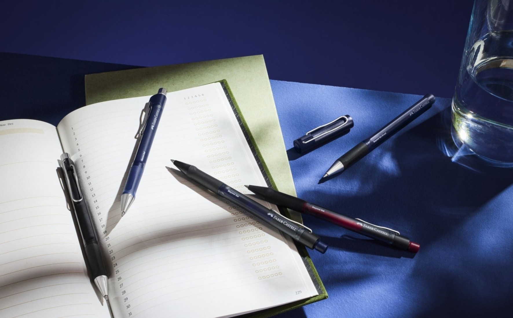 Faber Castell Beyond Ball x-soft Black M 348899