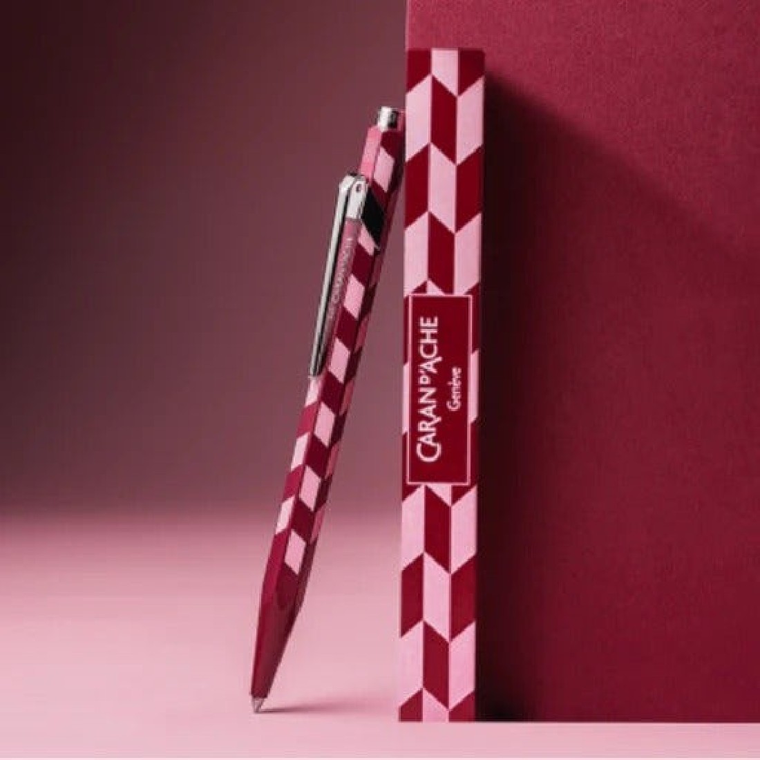 Caran dache 849 Mosaic Garnet Red Ballpen
