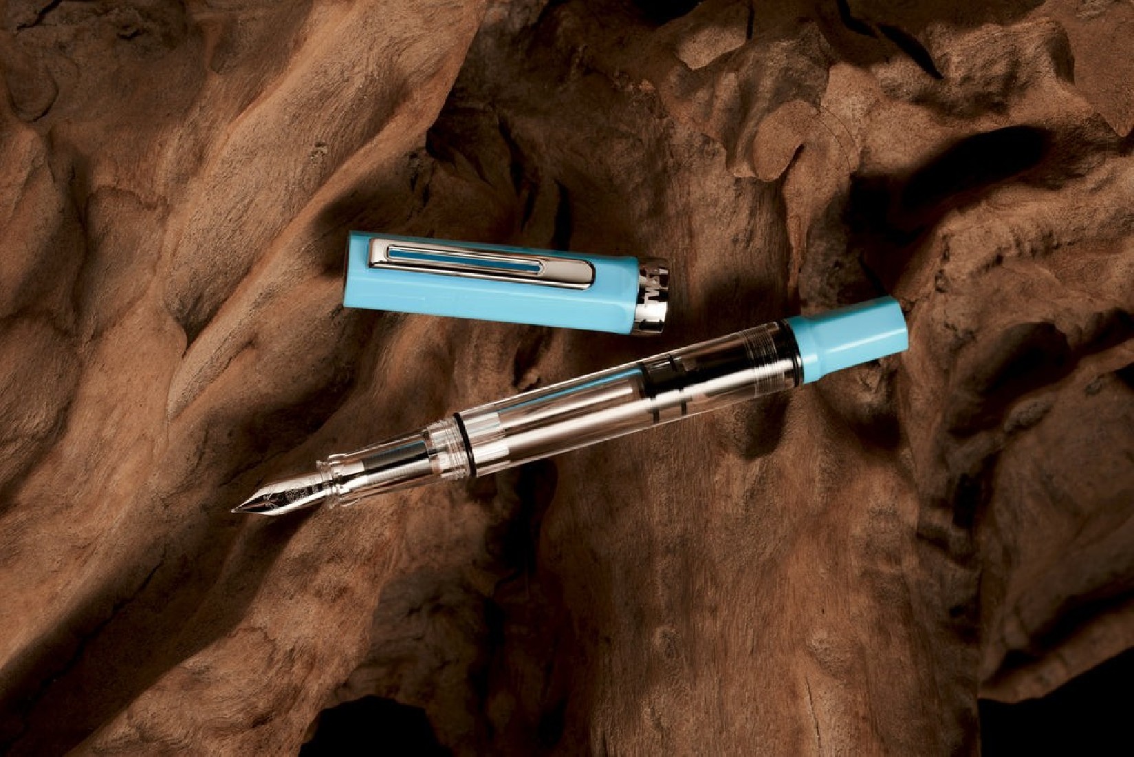 Twsbi Eco Sky Blue piston filling fountain pen