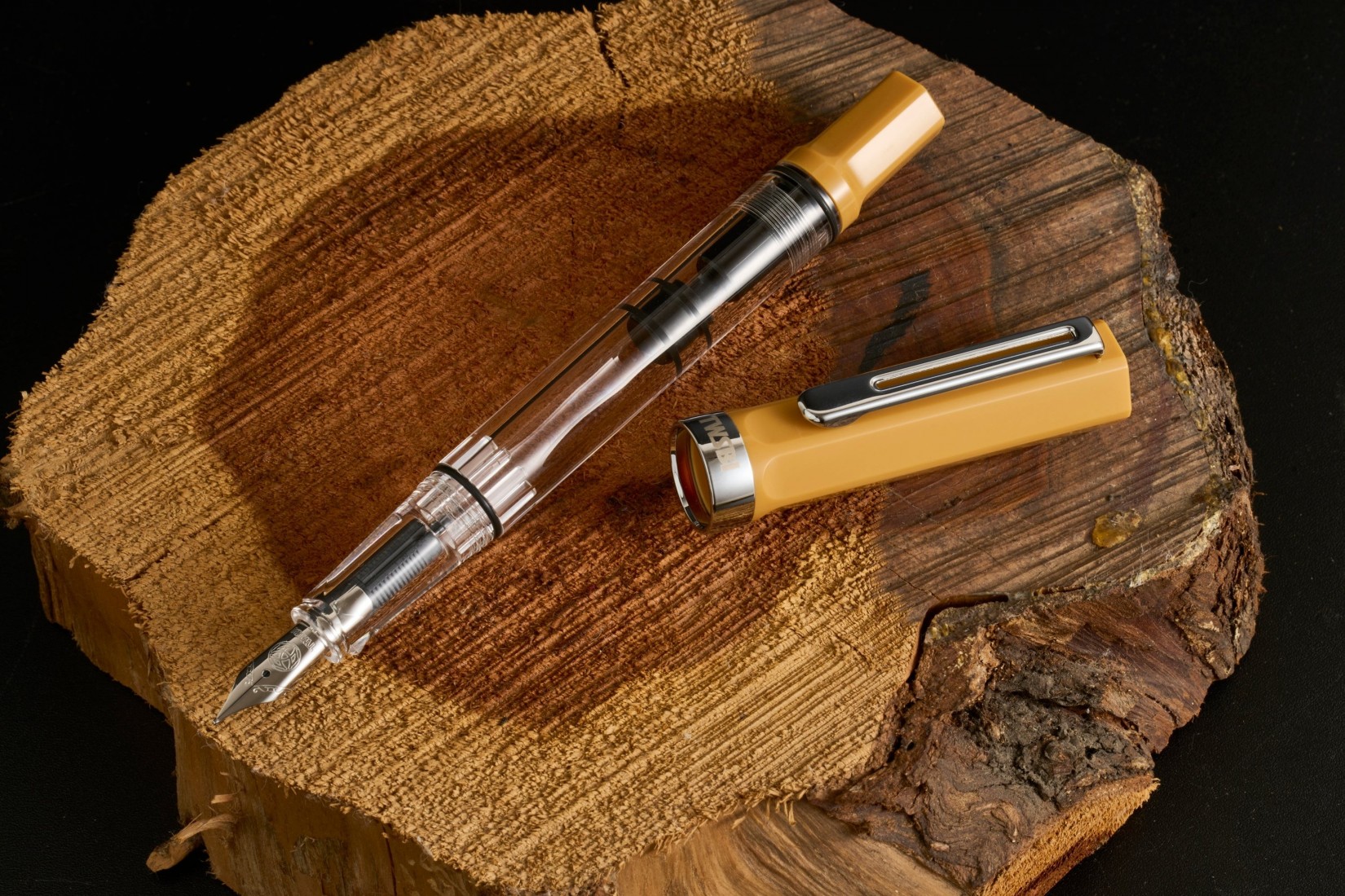 Twsbi Eco Bahama piston filling fountain pen