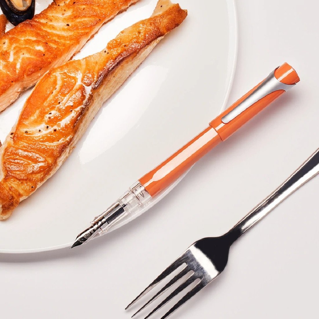 Twsbi Swipe Salmon fountain pen