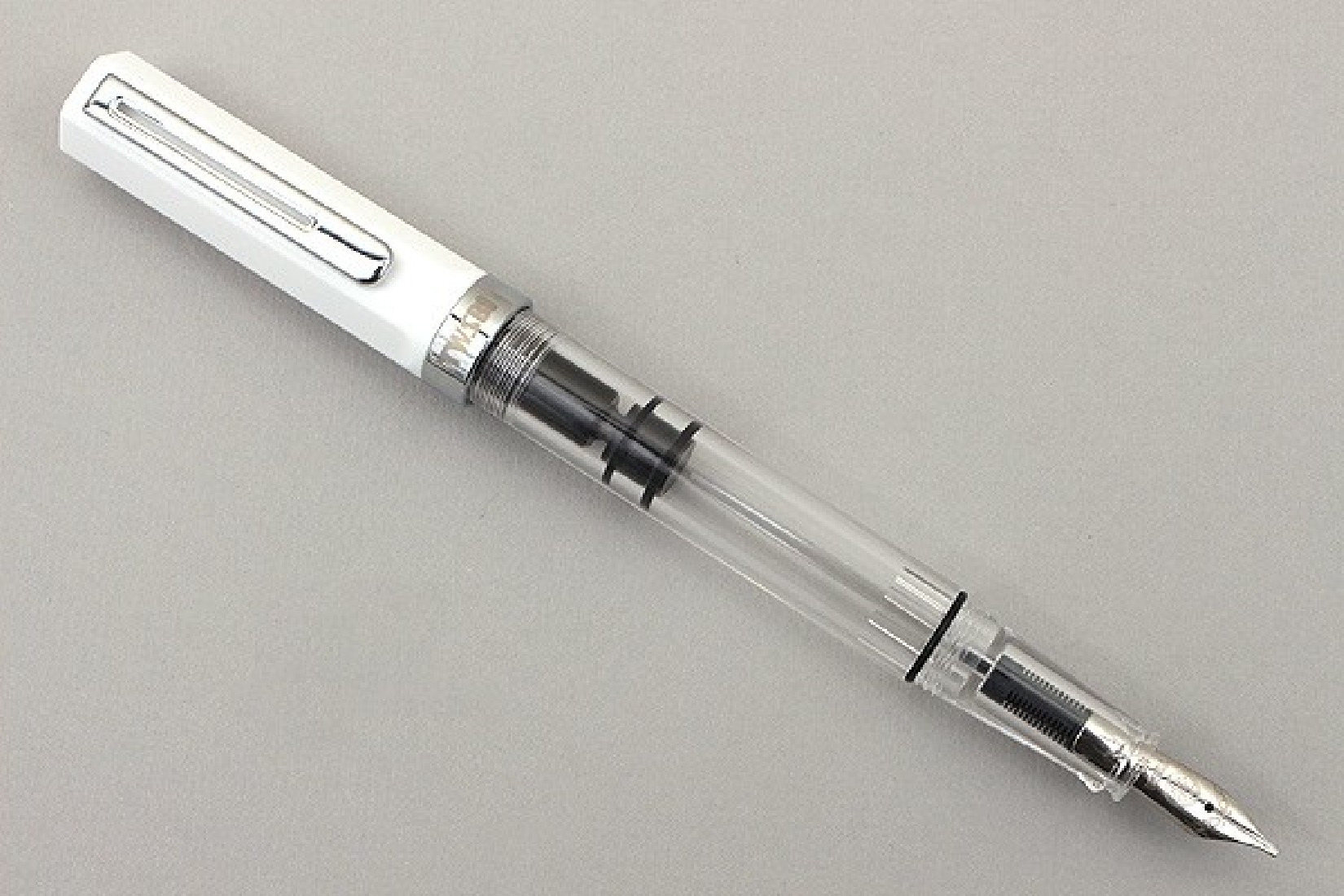 Twsbi Eco White piston filling fountain pen