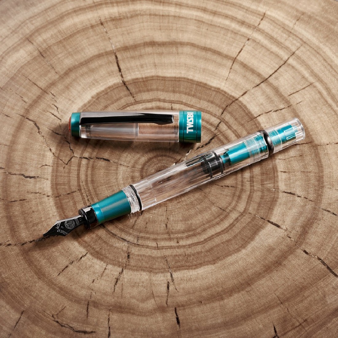 Twsbi Diamond 580 ALR Caribbean wIth Onyx trims, piston filling Fountain Pen