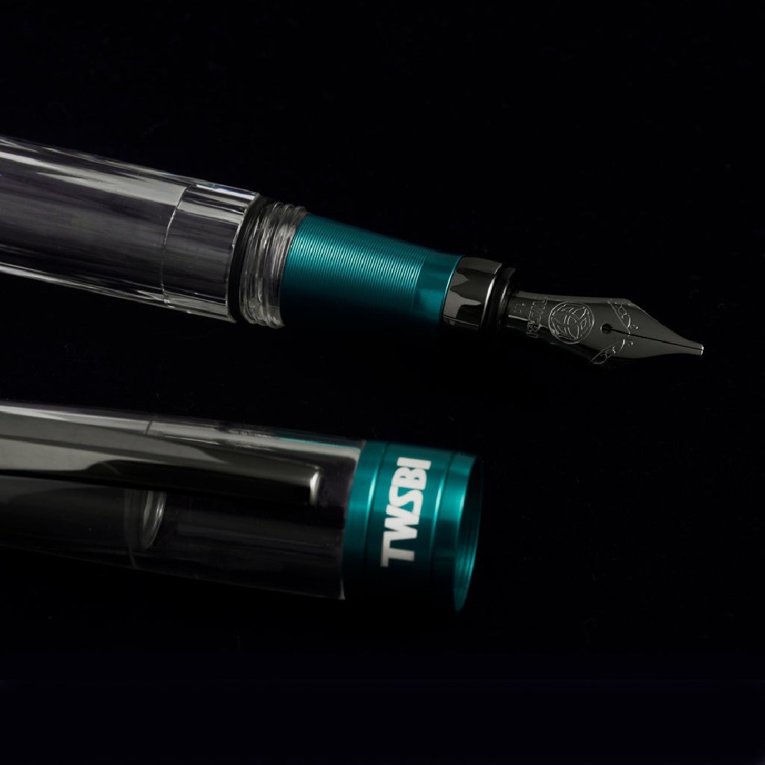 Twsbi Diamond 580 ALR Caribbean wIth Onyx trims, piston filling Fountain Pen