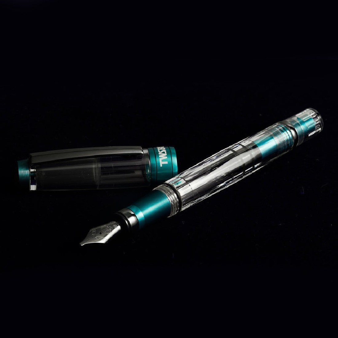 Twsbi Diamond 580 ALR Caribbean wIth Onyx trims, piston filling Fountain Pen