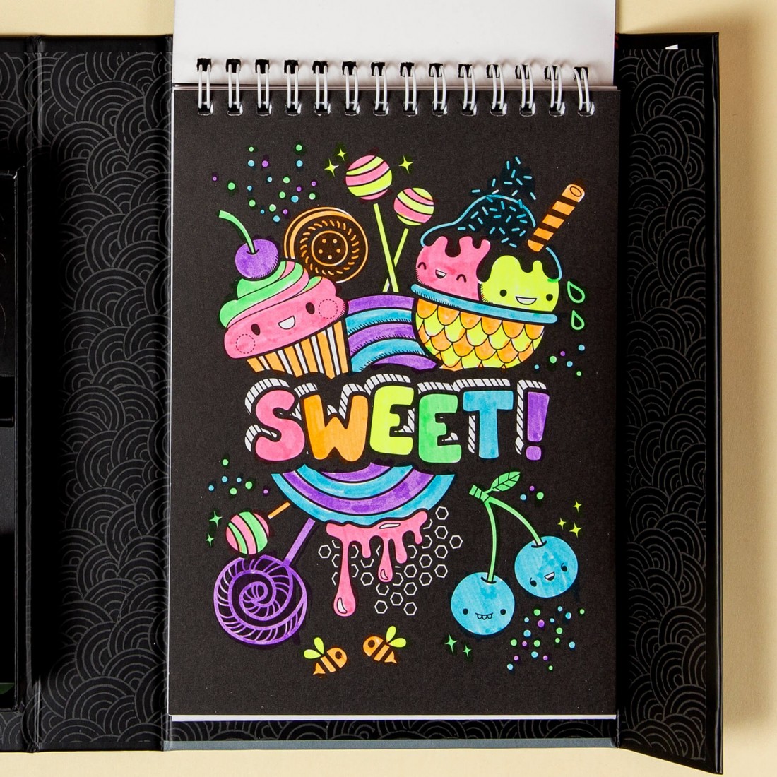 ΣΕΤ ΔΡΑΣΤΗΡΙΟΤΗΤΩΝ – Neon Colouring Set Glow Friends 20237 Tiger Tribe
