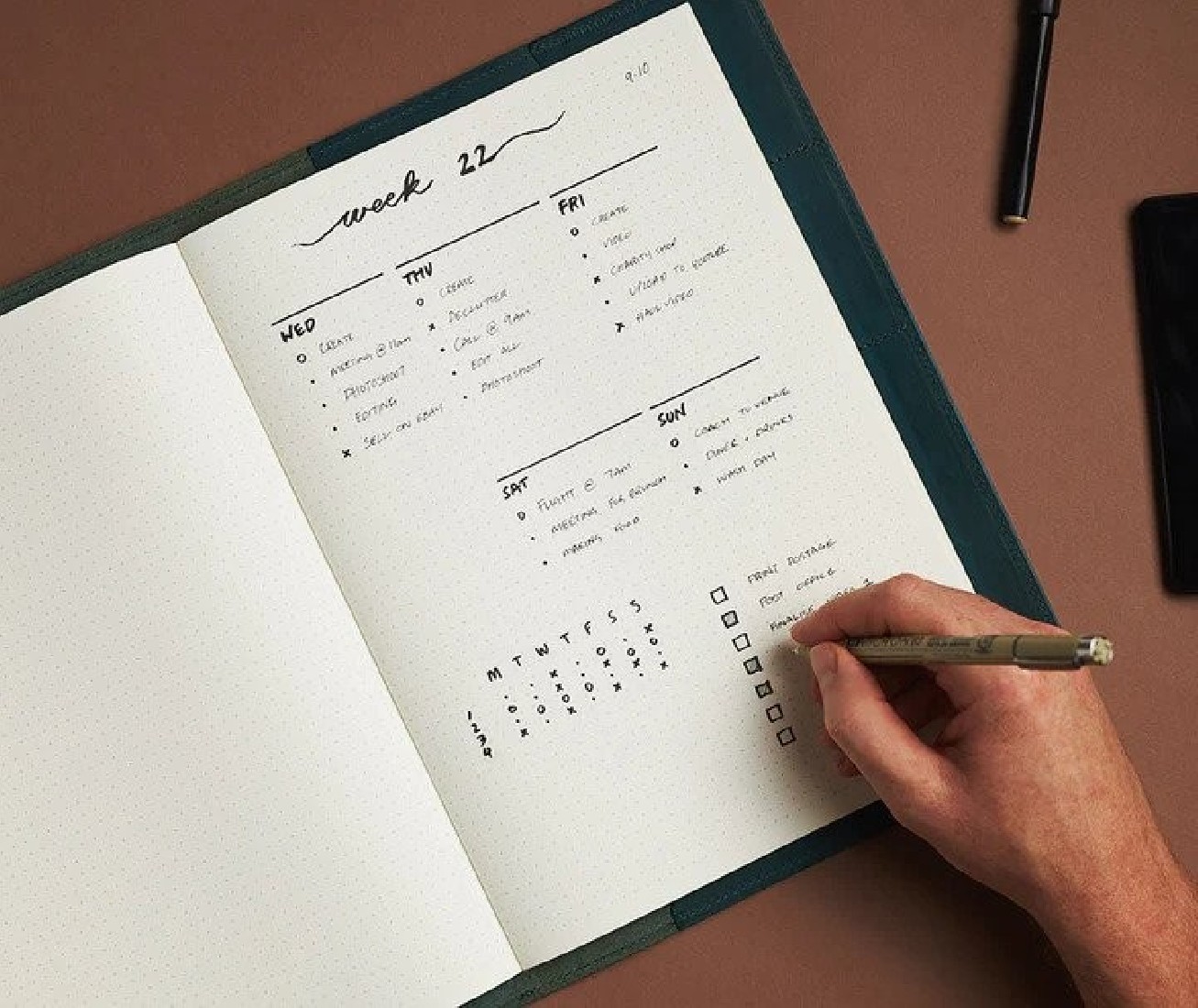 Paper Republic A4 Leather Portfolio Blue Petrol.