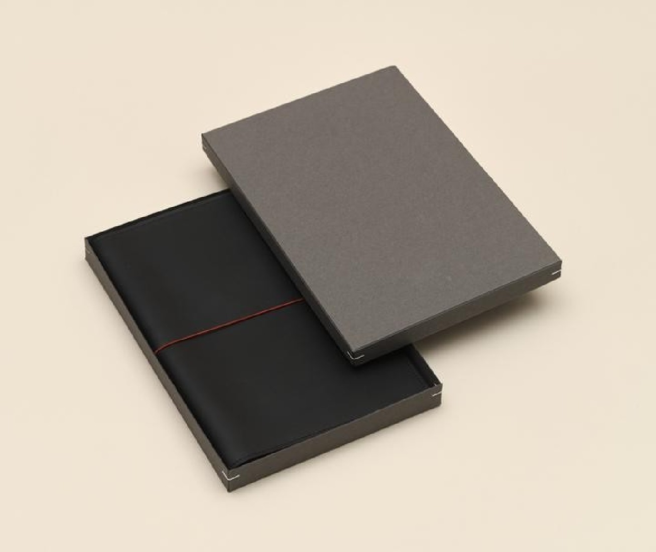 Paper Republic A5 Leather Le Portfolio Black.