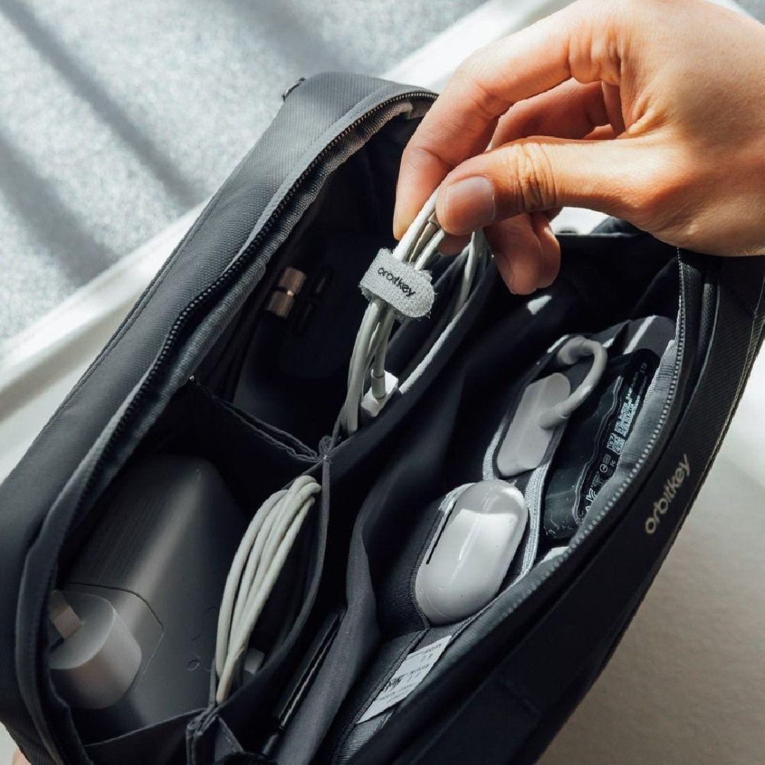 Orbitkey 2 in 1 Tech Pouch Graphite