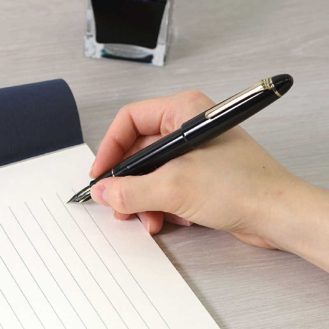 Sailor Pro Fit Casual Large Gold Trim Black with converter Fountain Pen 11-0820
