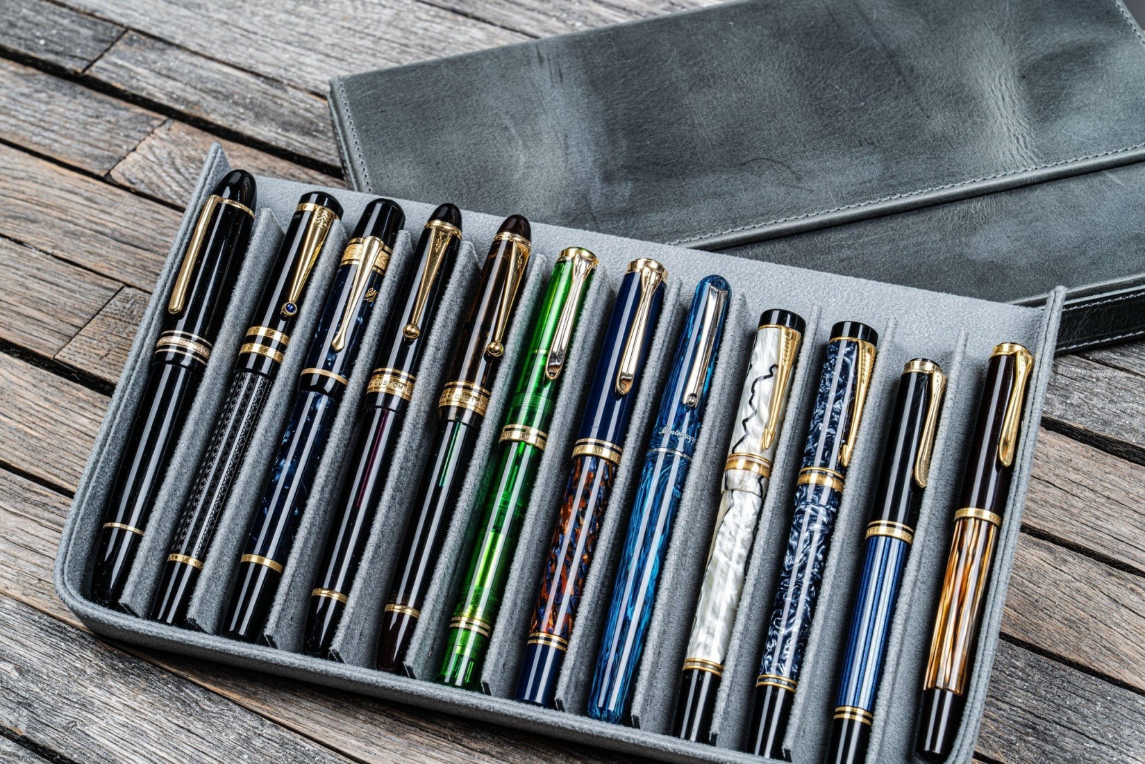 Galen Leather Magnum Opus 12 Slots Hard Pen Case with Removable Pen Tray - Crazy Horse Smokey Grey