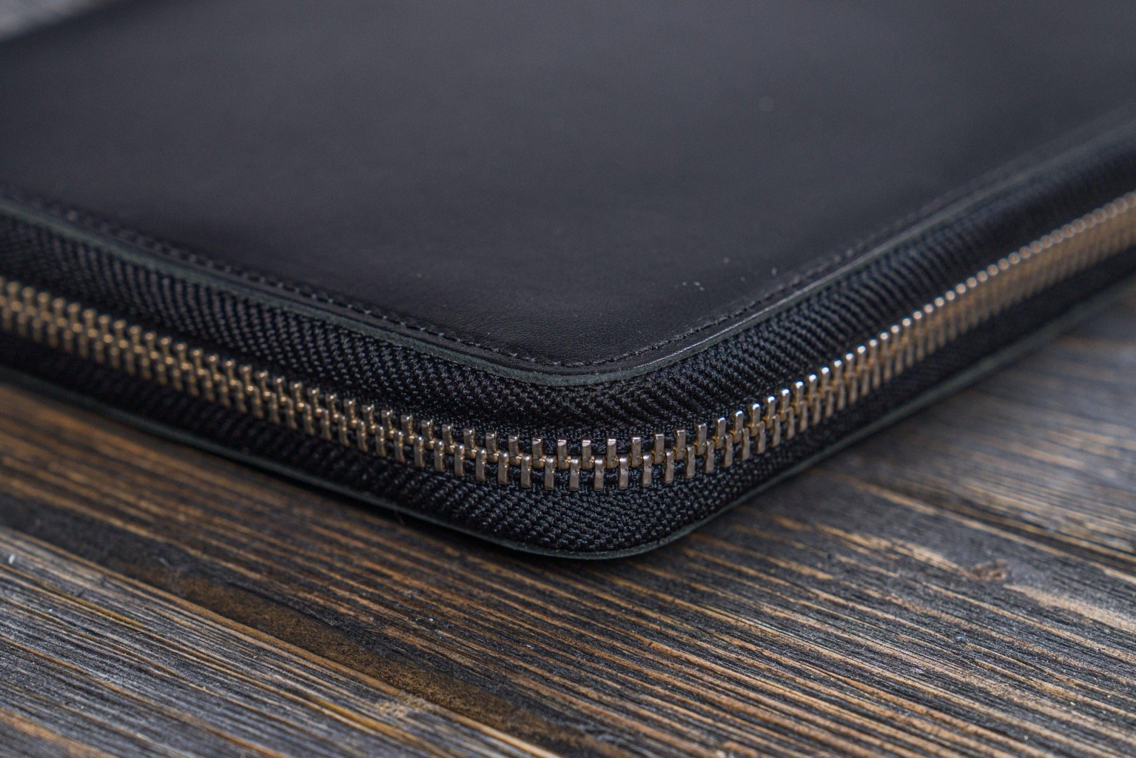 Galen Leather Zippered 5 Slots Pen Case - Crazy Horse Navy Blue
